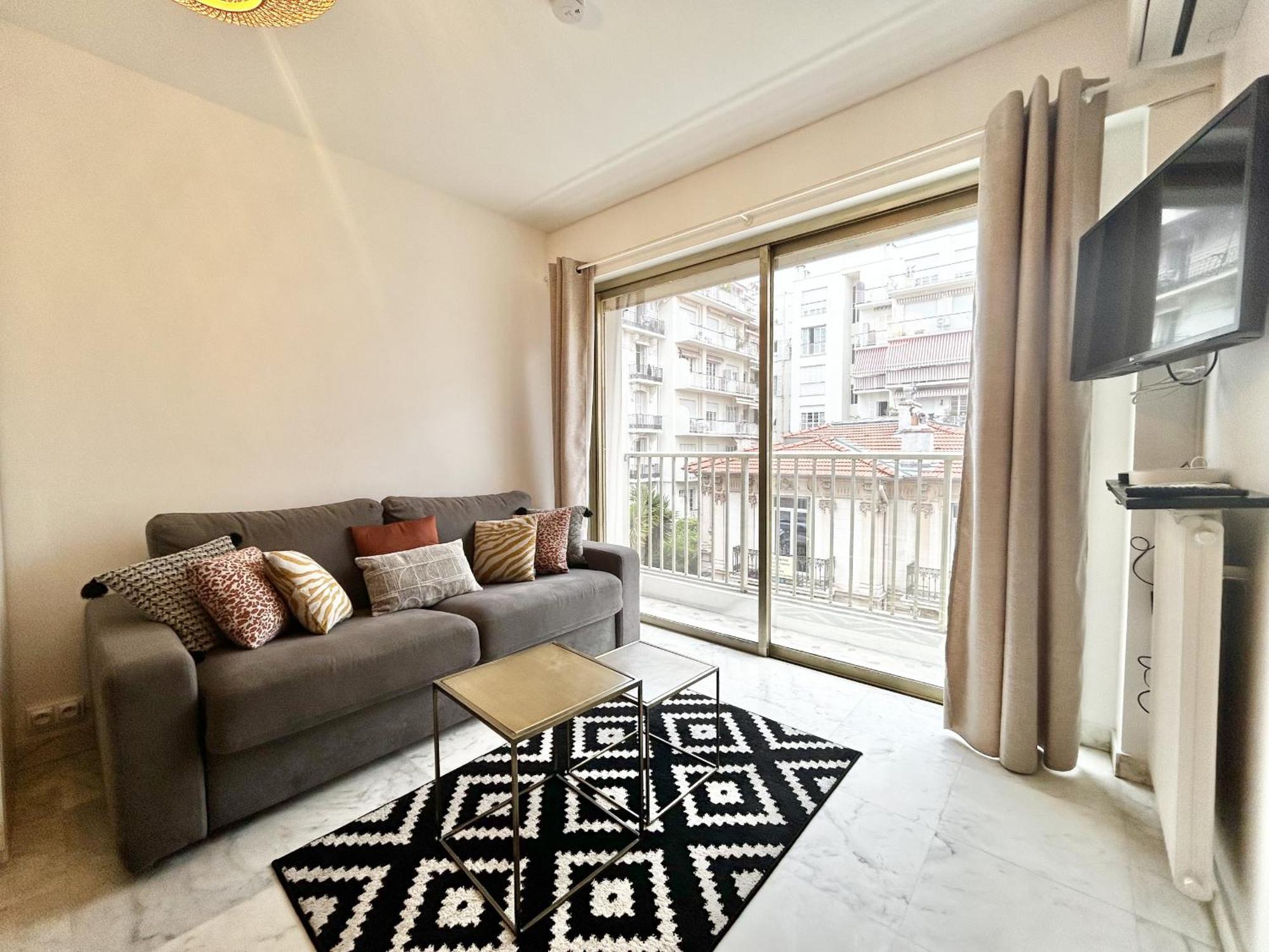 Aparthotel Riviera - Nice Carre D'Or - Large Studio Ac Terrasse - Tres Calme - Balcon Berlioz 2 外观 照片